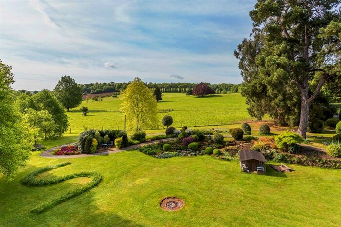 1 Bedroom Apartment To Rent In The Street, Compton, Guildford, GU3