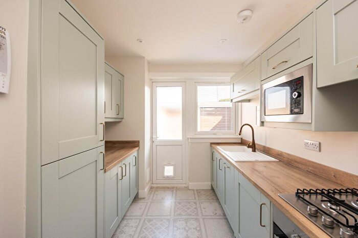 2 Bedroom Detached Villa For Sale In Moredun Park Gardens, Edinburgh, EH17