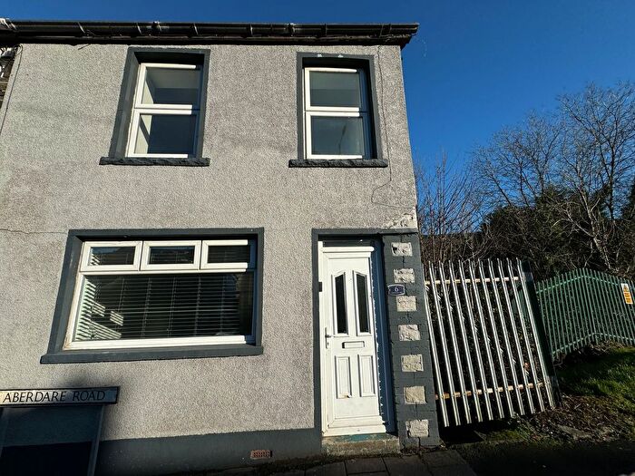 3 Bedroom End Terrace House For Sale In Aberdare Road, Mountain Ash, CF45