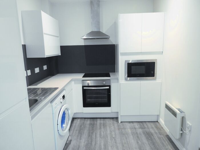 1 Bedroom Apartment To Rent In Centre Court, Paragon Street, HU1