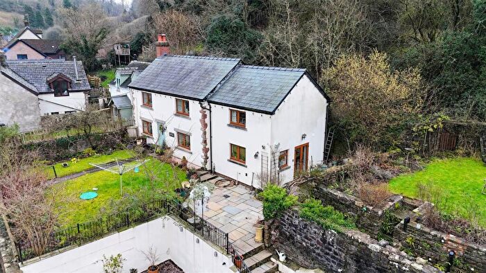 3 Bedroom Semi Detached House For Sale In High Street, Clearwell, Coleford, GL16