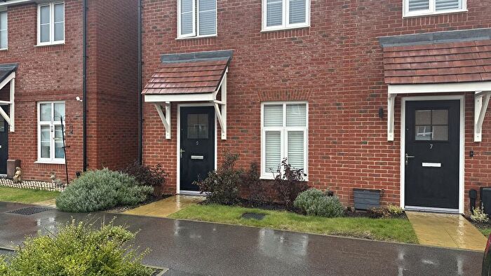 2 Bedroom End Of Terrace House For Sale In Knight Gardens, Walberton, BN18