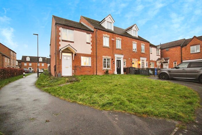 2 Bedroom End Of Terrace House To Rent In Gleadless Rise, Sheffield, South Yorkshire, S12