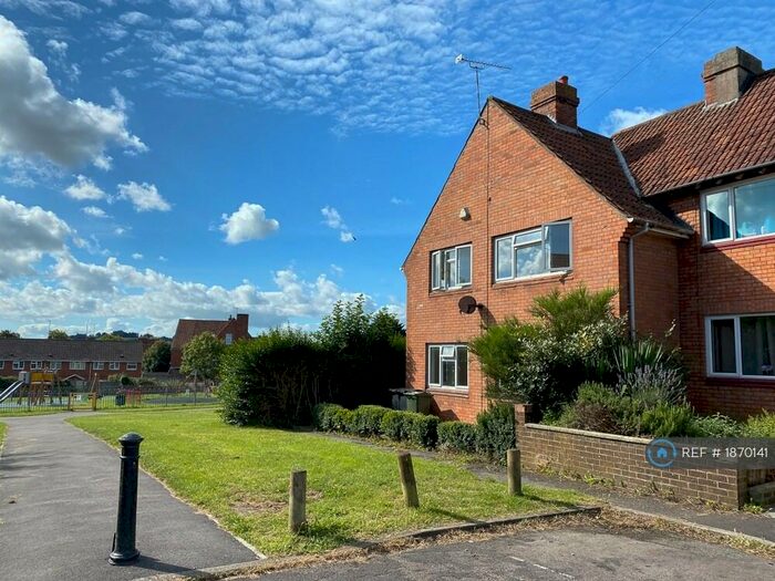 4 Bedroom End Of Terrace House To Rent In Kingston View, Yeovil, BA21