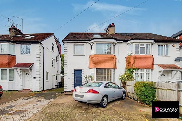 4 Bedroom Property To Rent In Holders Hill Road, Mill Hill, NW7