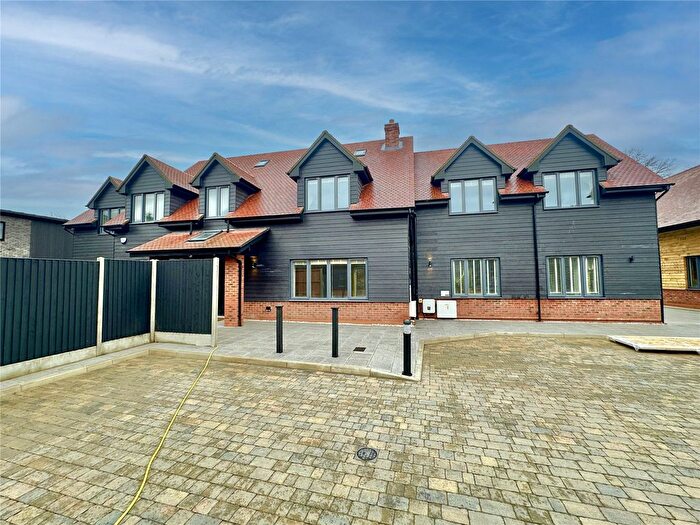 5 Bedroom Detached House To Rent In Watling Street, Radlett, Hertfordshire, WD7