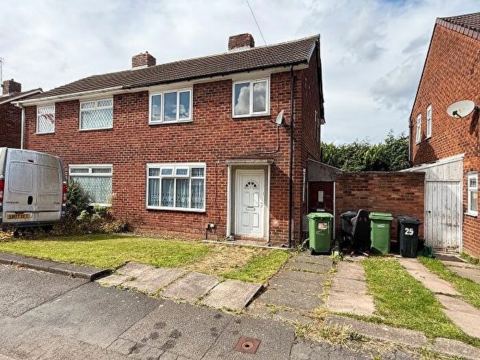3 Bedroom Semi-Detached House To Rent In Bramble Green, Dudley, DY1