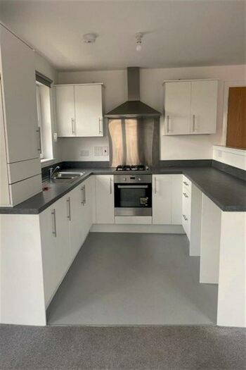 2 Bedroom Flat To Rent In Cocklerow Bank, EH22