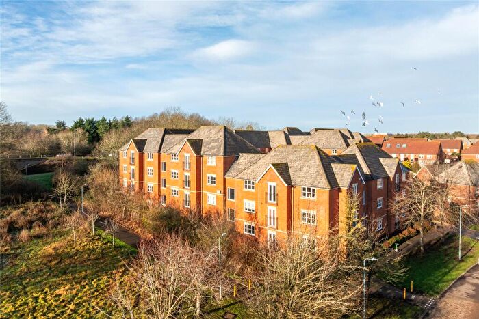 3 Bedroom Apartment For Sale In Vernier Crescent, Medbourne, Milton Keynes, Buckinghamshire, MK5
