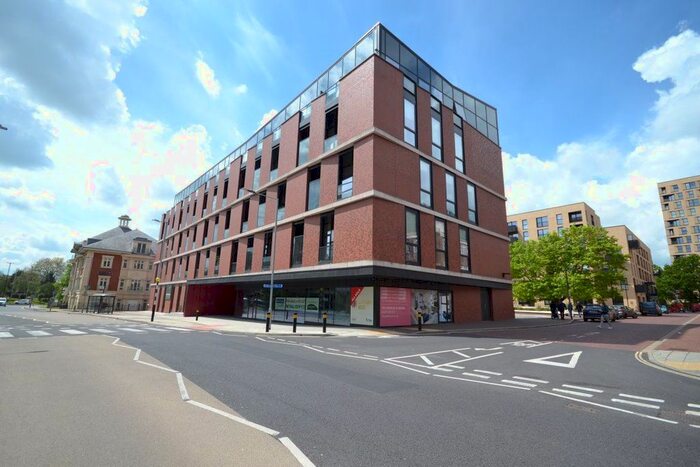 2 Bedroom Flat To Rent In Burgess Springs, Chelmsford CM1