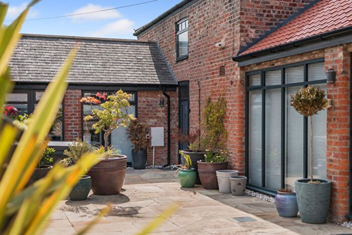 4 Bedroom Semi Detached House For Sale In Elvington Lane, Grimston, York, North Yorkshire, YO19