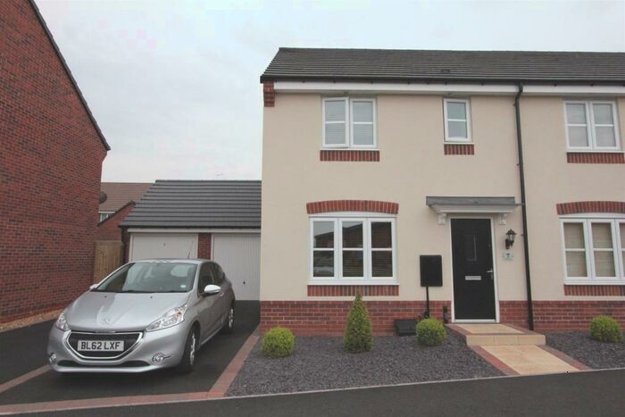 3 Bedroom Semi-Detached House To Rent In Sword Drive, Hinckley, Leicestershire, LE10