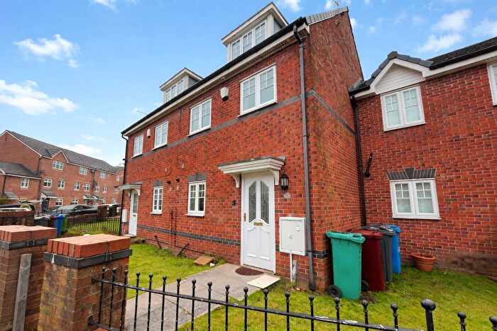 3 Bedroom Terraced House To Rent In Ainsbrook Avenue, Moston, Manchester, M9