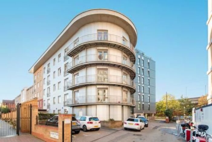 2 Bedroom Flat To Rent In Roden Street, IG1