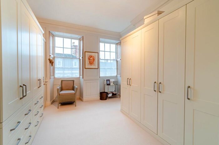 6 Bedroom Terraced House To Rent In St. Georges Square, Stamford, Lincolnshire, PE9