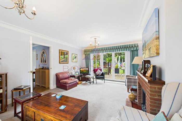 5 Bedroom Detached House For Sale In Canonium Mews, Kelvedon, CO5