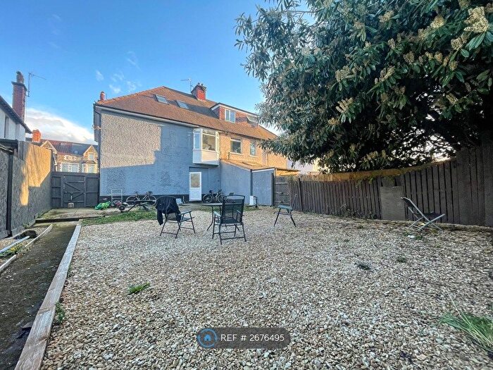 4 Bedroom Semi Detached House To Rent In Newport Road, Cardiff, CF24