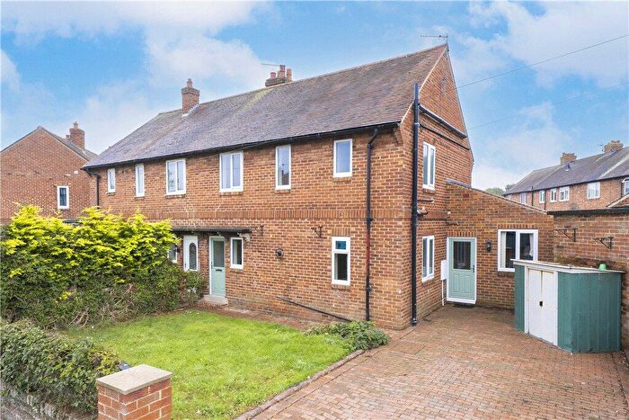 4 Bedroom Semi Detached House For Sale In Gallows Hill, Ripon, North Yorkshire, HG4