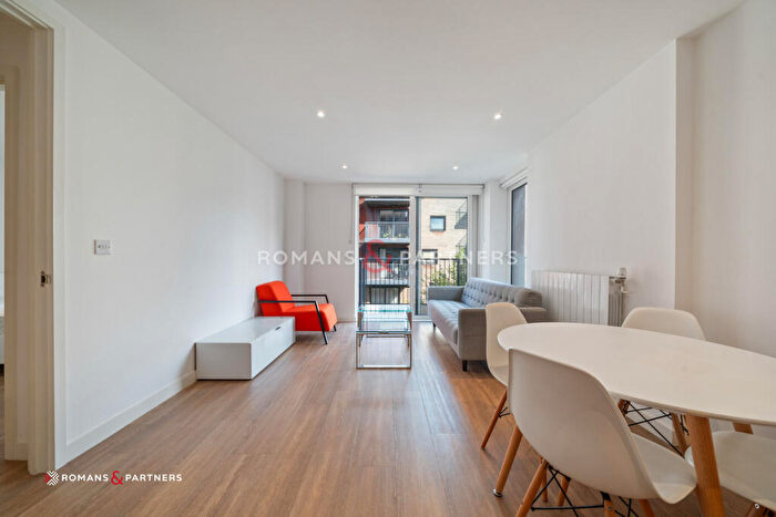 1 Bedroom Apartment For Sale In Royal Victoria Gardens, Marine Wharf, SE16