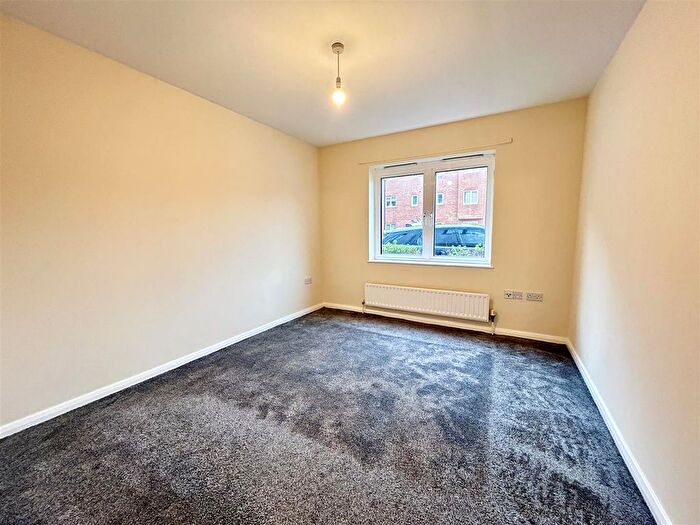 1 Bedroom Flat To Rent In Stephenson Court, Crane Mead, Ware, SG12