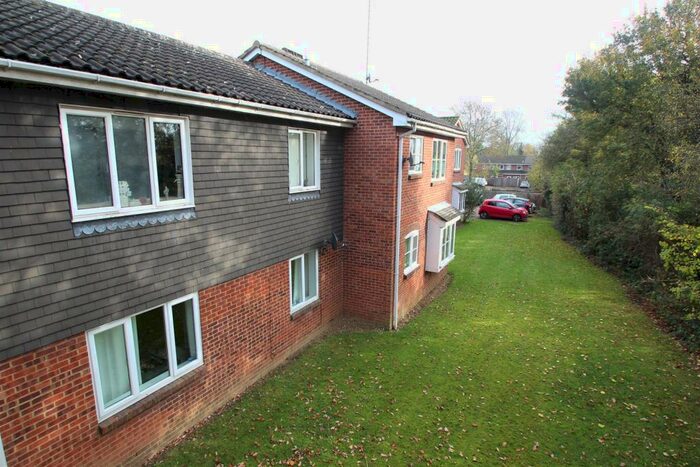 1 Bedroom Flat To Rent In Hales Park Close, Hemel Hempstead, HP2