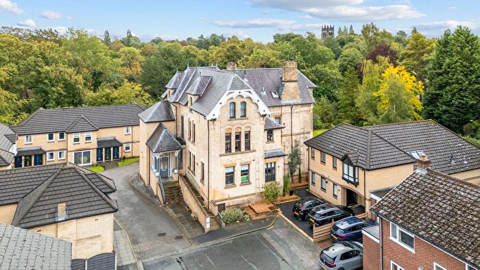 1 Bedroom Flat For Sale In Dingle Bank Close, Lymm, WA13