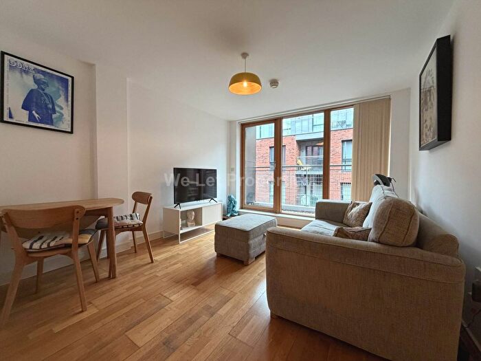 2 Bedroom Flat To Rent In Northern Angel, Dyche Street, M4