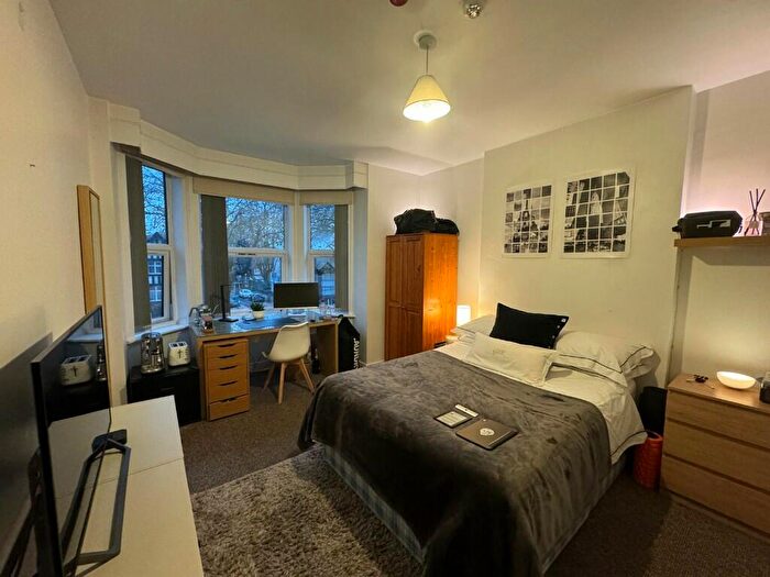 7 Bedroom Semi-Detached House To Rent In Derby Road, Nottingham, Nottinghamshire, NG7