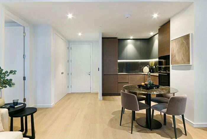 1 Bedroom Apartment To Rent In George Street, London, E14