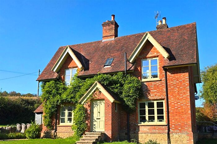 4 Bedroom Detached House To Rent In Penn Lane, Ide Hill, Sevenoaks, Kent, TN14