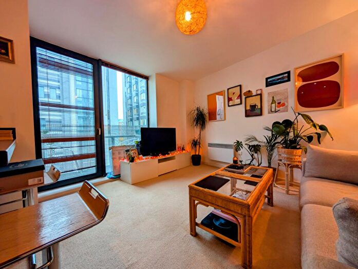 2 Bedroom Flat To Rent In Icon, Northern Quarter, M4