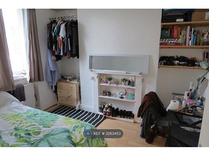6 Bedroom End Of Terrace House To Rent In Egremont Place, Brighton, BN2