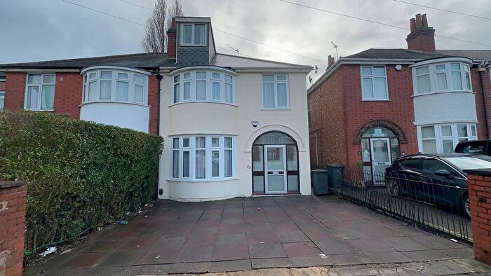 4 Bedroom Semi-Detached House To Rent In Chesterfield Road, Leicester, Leicestershire, LE5