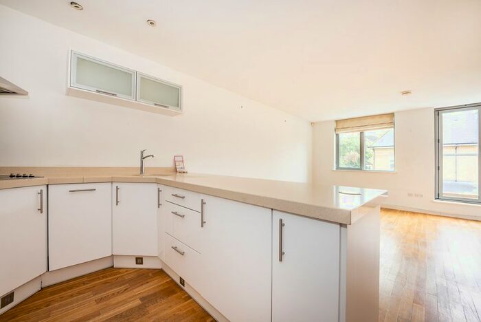 2 Bedroom Flat To Rent In Sterling House, SW15
