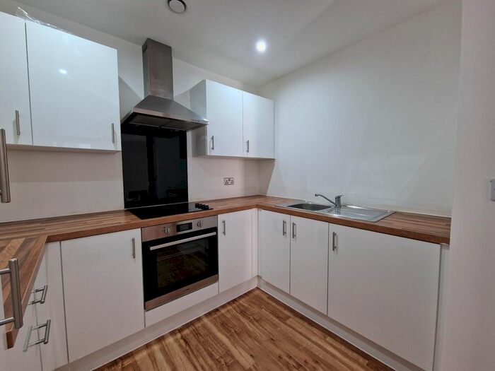 1 Bedroom Flat To Rent In Michigan Ave, Salford, Manchester, M50