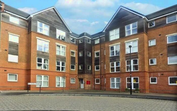 2 Bedroom Flat To Rent In Celsus Grove, Swindon, SN1
