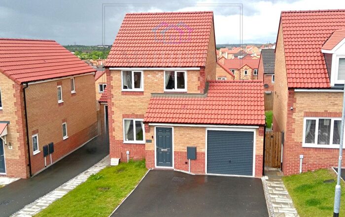 3 Bedroom Detached House For Sale In Pear Tree Grove, Knottingley, Pontefract, WF11