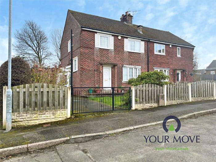 3 Bedroom Semi Detached House For Sale In Queensway, Royston, Barnsley, S71