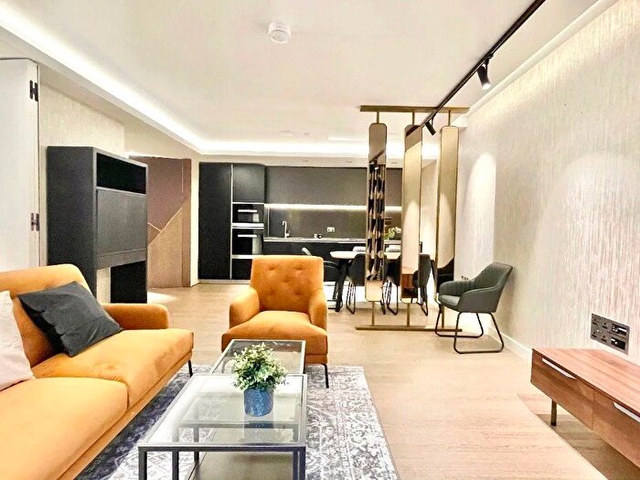 2 Bedroom Flat To Rent In Chapter House, - Parker Street, Holborn, WC2B