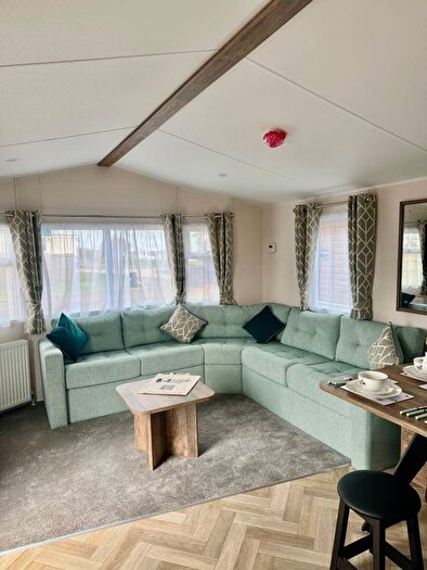 2 Bedroom Mobile/park Home For Sale In Eyemouth Road, Coldingham, Eyemouth, TD14