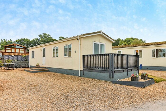 2 Bedroom Property For Sale In Sandpiper, Hazelwood Park, Dawlish Warren, Dawlish, EX7