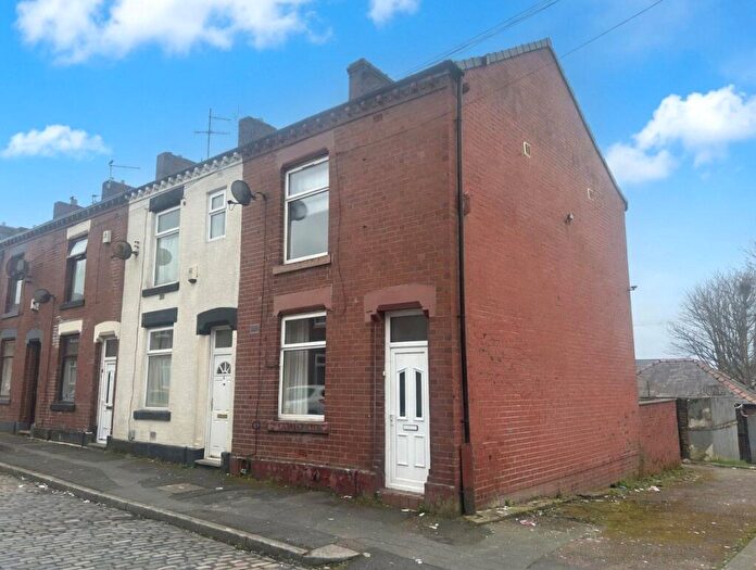 2 Bedroom End Of Terrace House For Sale In Taurus Street, Greenacres, Oldham, OL4