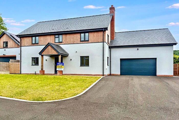 4 Bedroom Detached House For Sale In Clifford, Hereford, HR3