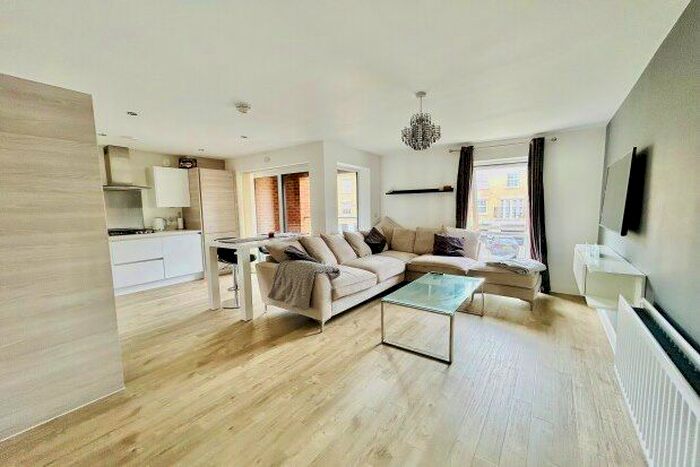 2 Bedroom Flat To Rent In Mortimer Square, Swanscombe, DA10