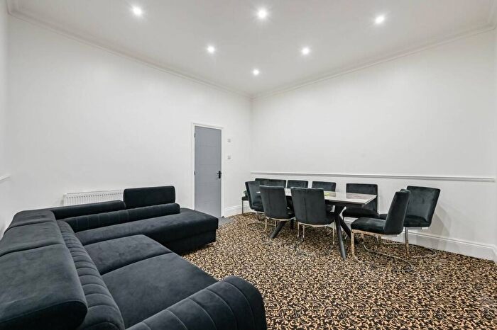 6 Bedroom Detached House For Sale In Sprowston Road, Forest Gate, London, , Forest Gate, London, E7