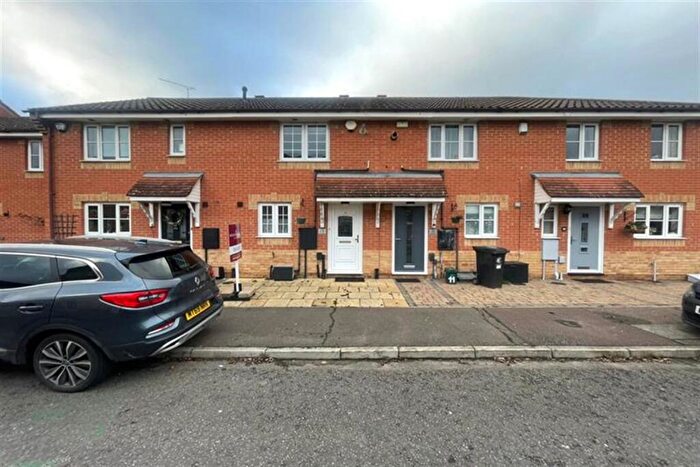 2 Bedroom Terraced House To Rent In Fairmeads, Loughton, IG10