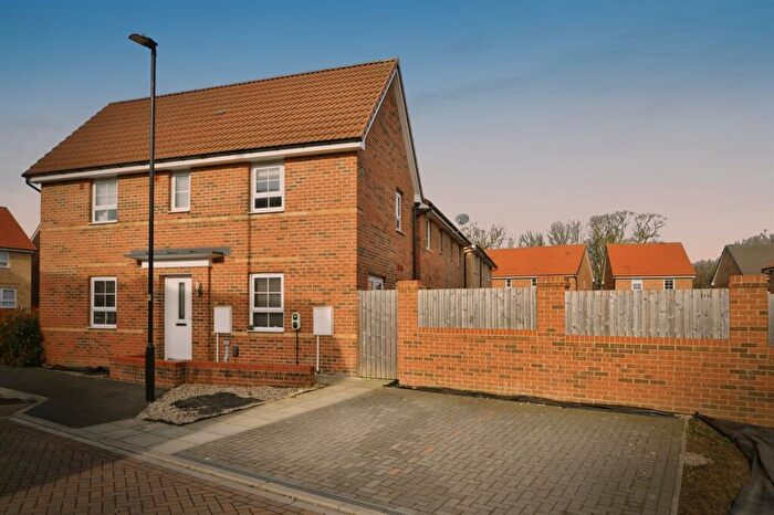 3 Bedroom Detached House For Sale In Beckside Close, Harrogate, HG1