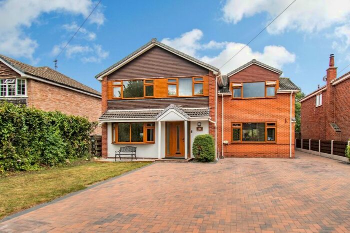 5 Bedroom Detached House For Sale In Northfield Avenue, Appleton Roebuck, York, YO23