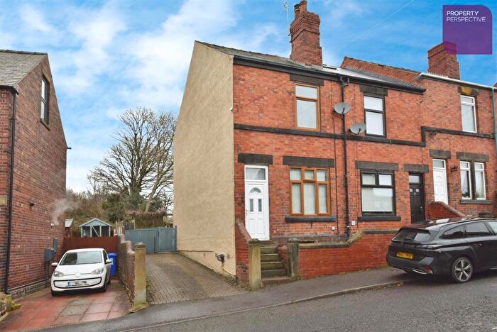 3 Bedroom End Of Terrace House For Sale In White Lane, Chapeltown, Sheffield, S35