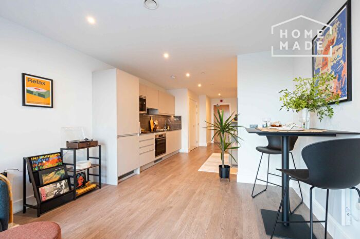 Studio To Rent In Uncle Leeds, LS12